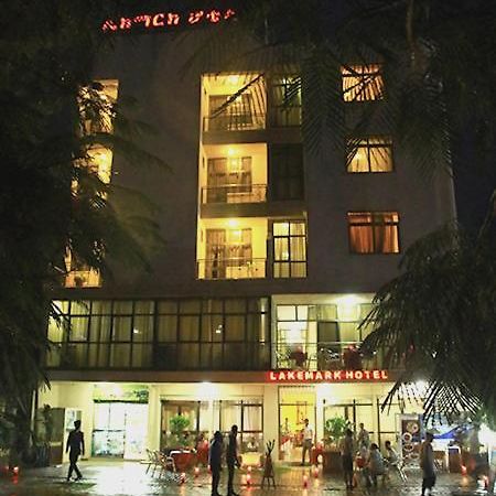 Lakemark Hotel And Tour Service Bahir Dar Ngoại thất bức ảnh