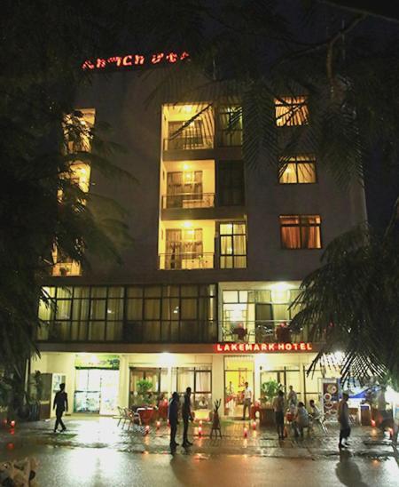 Lakemark Hotel And Tour Service Bahir Dar Ngoại thất bức ảnh