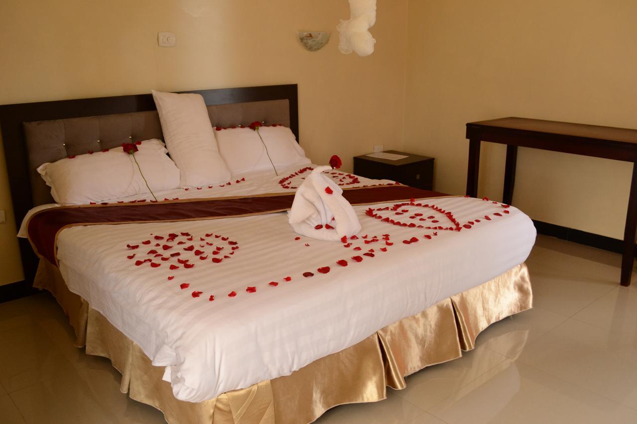 Lakemark Hotel And Tour Service Bahir Dar Ngoại thất bức ảnh