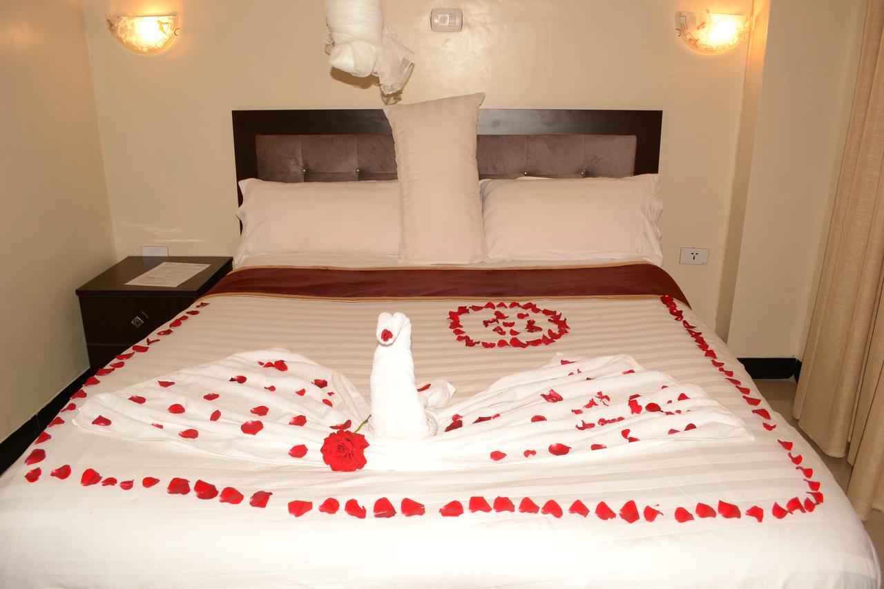 Lakemark Hotel And Tour Service Bahir Dar Ngoại thất bức ảnh