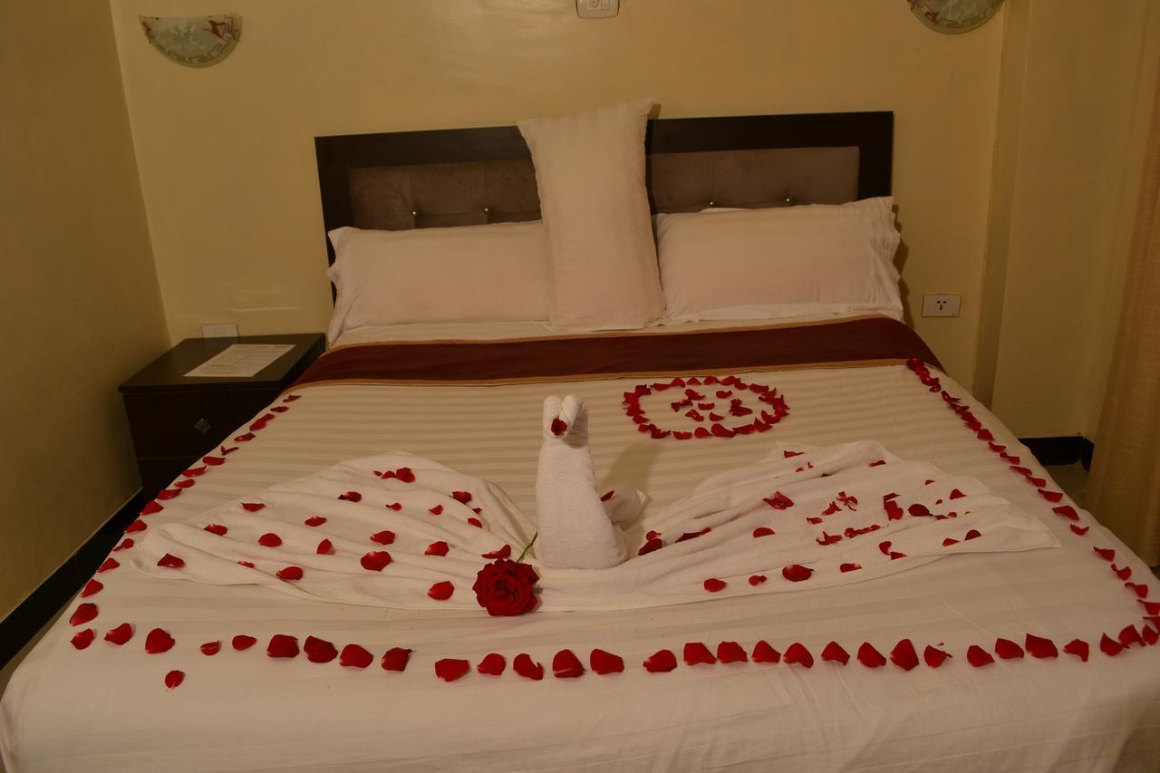 Lakemark Hotel And Tour Service Bahir Dar Ngoại thất bức ảnh