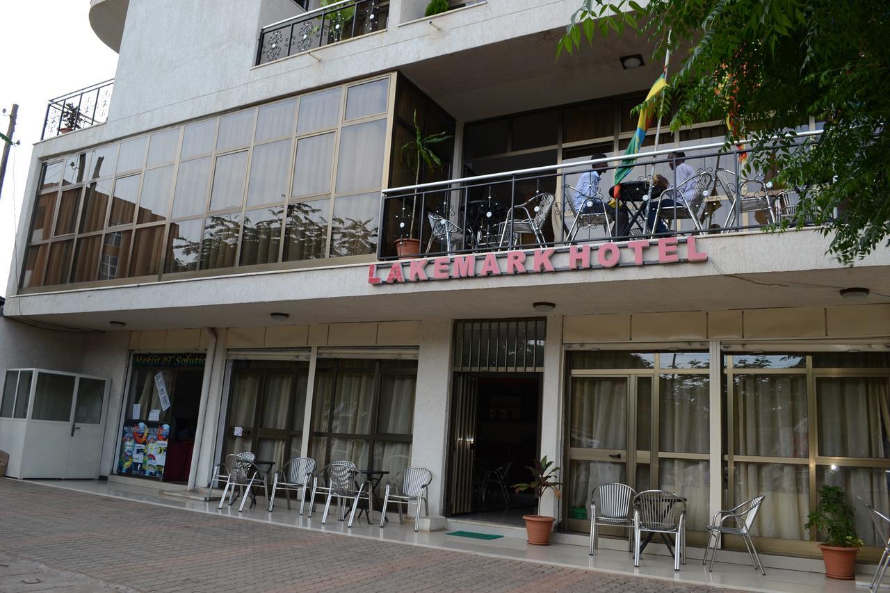 Lakemark Hotel And Tour Service Bahir Dar Ngoại thất bức ảnh