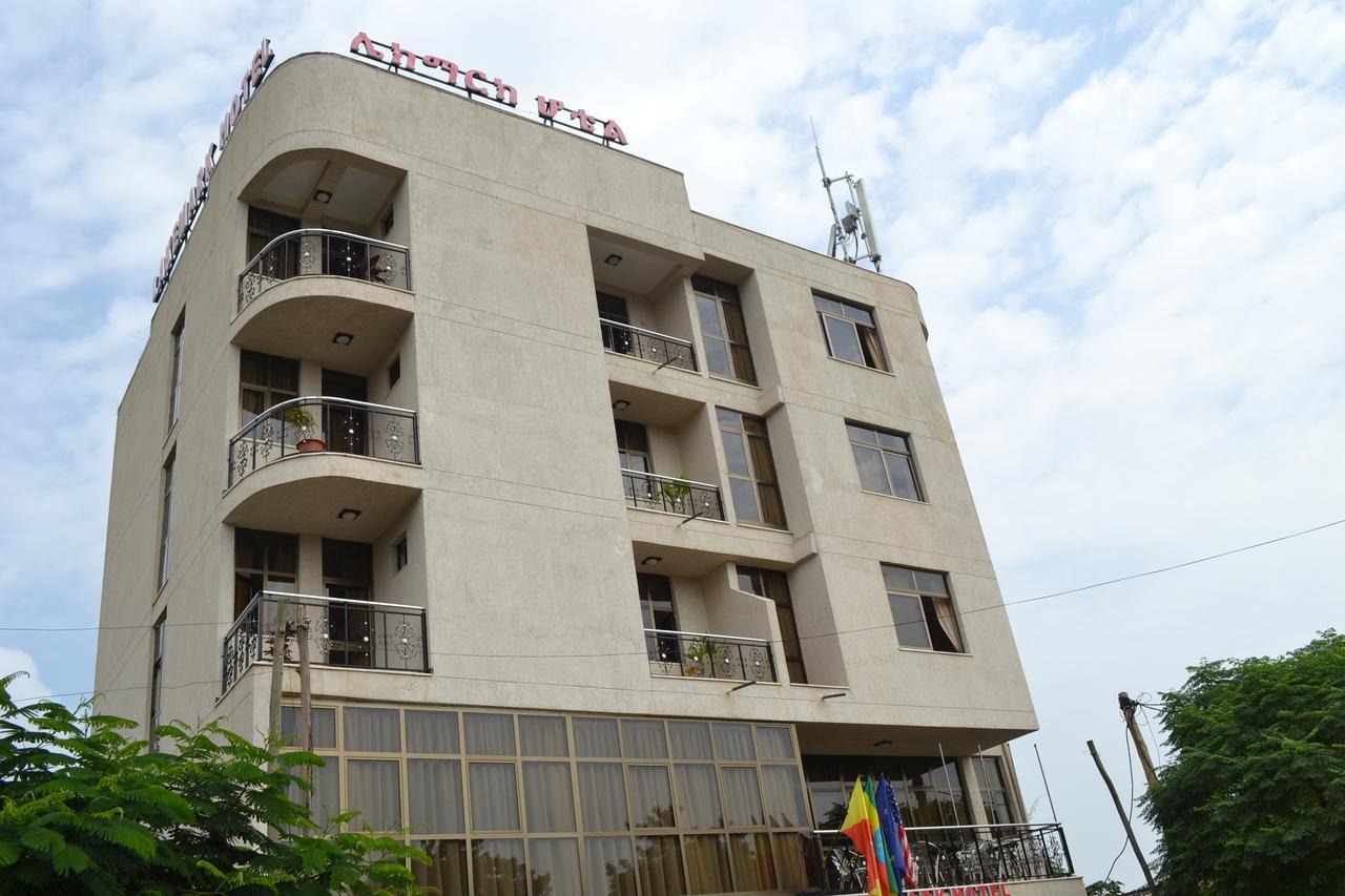 Lakemark Hotel And Tour Service Bahir Dar Ngoại thất bức ảnh