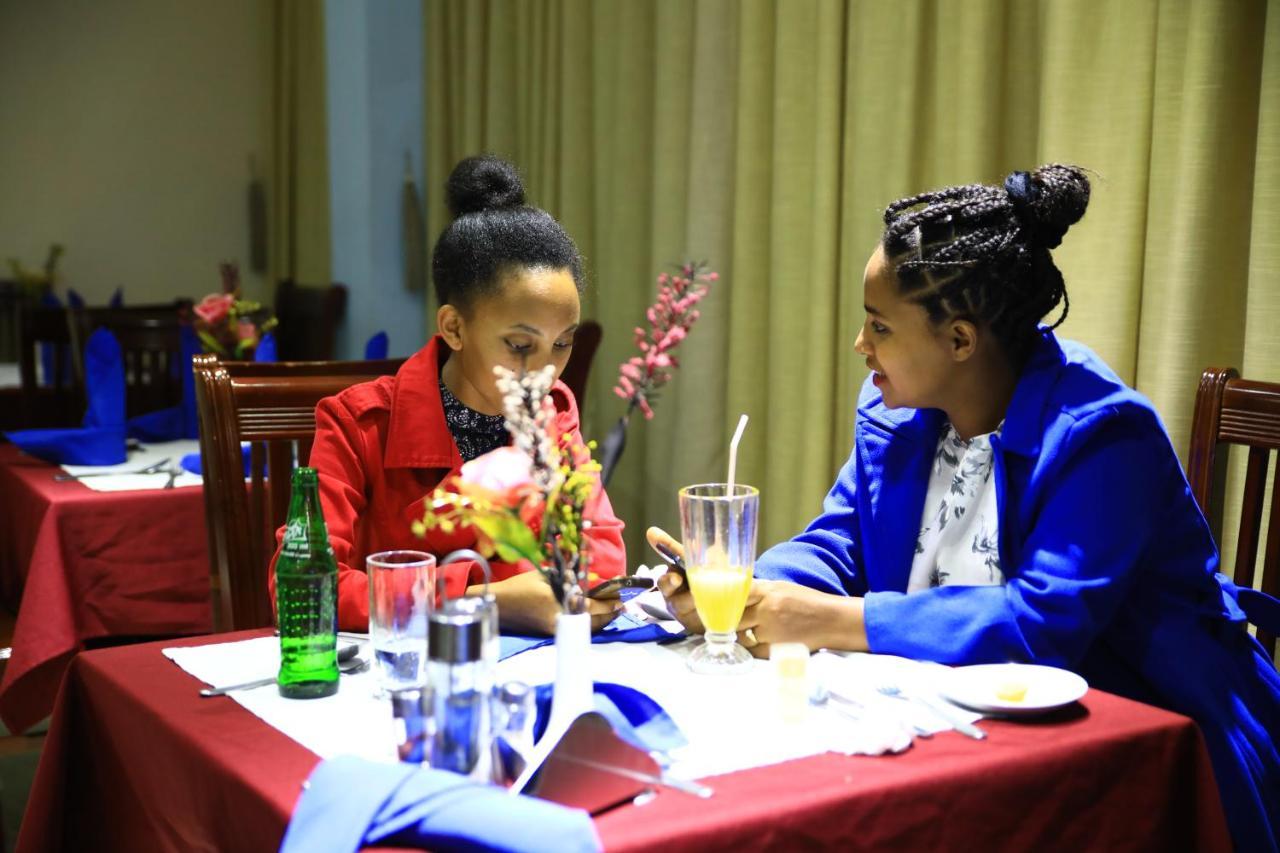 Lakemark Hotel And Tour Service Bahir Dar Ngoại thất bức ảnh