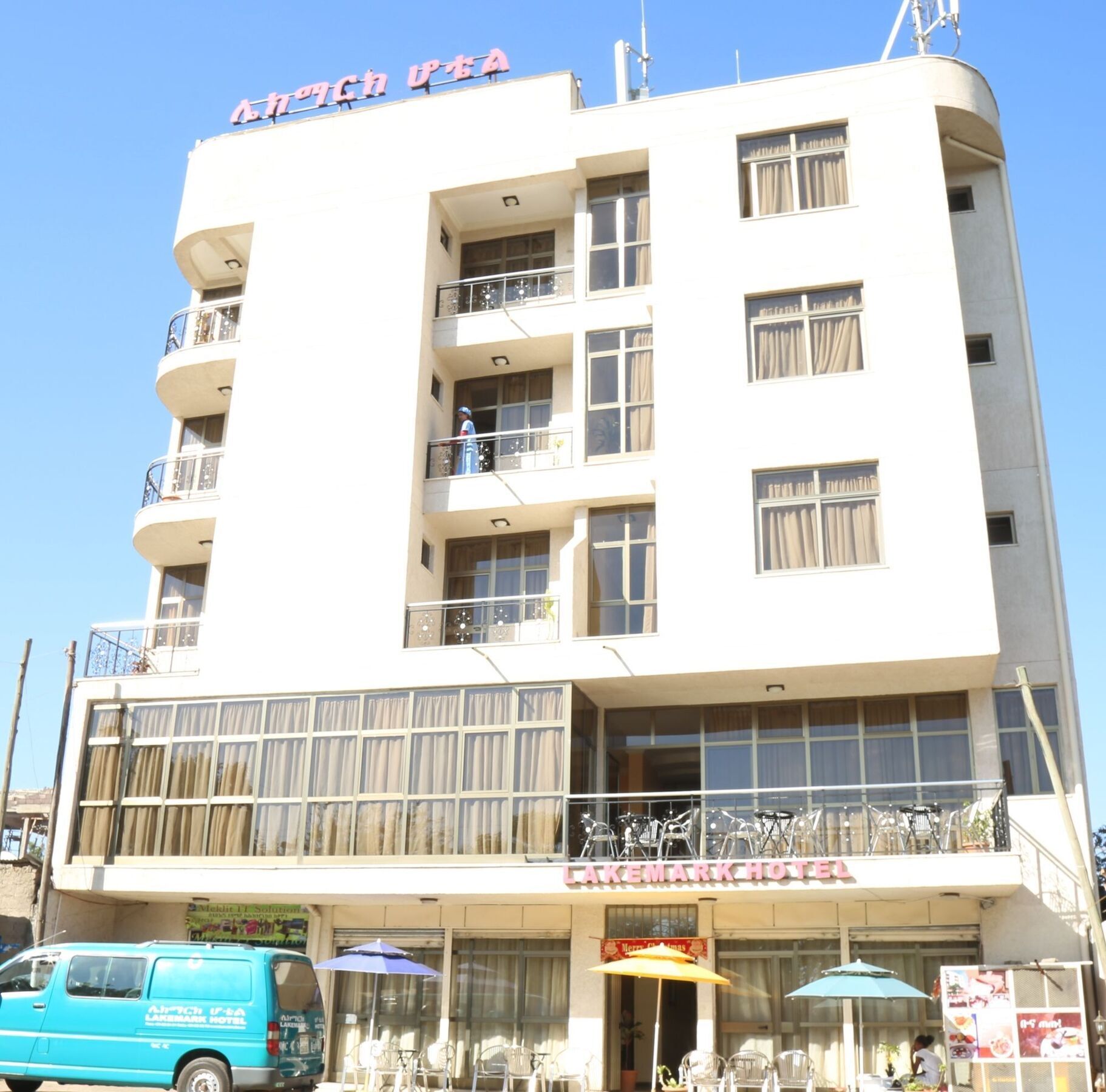 Lakemark Hotel And Tour Service Bahir Dar Ngoại thất bức ảnh