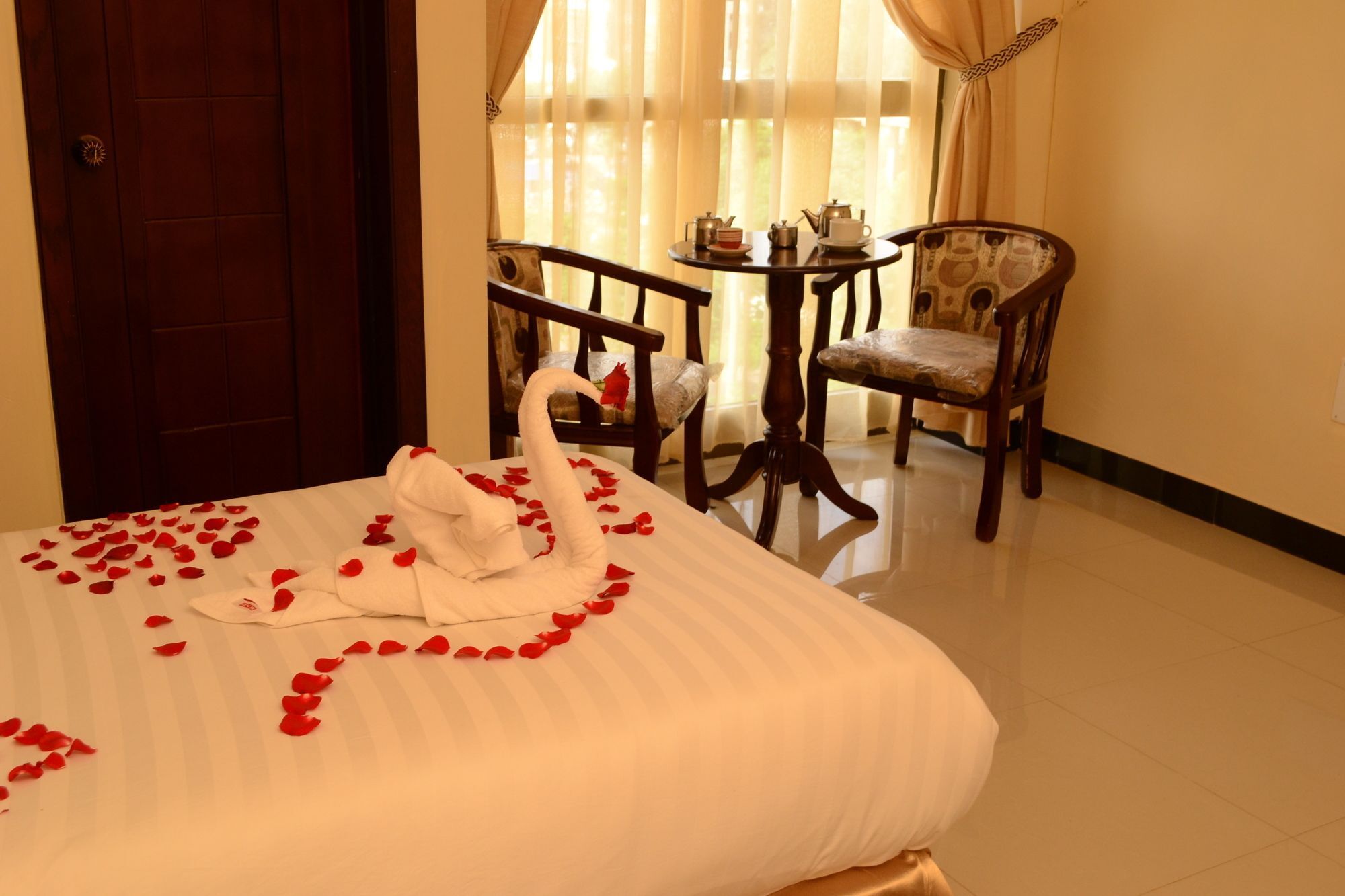 Lakemark Hotel And Tour Service Bahir Dar Ngoại thất bức ảnh